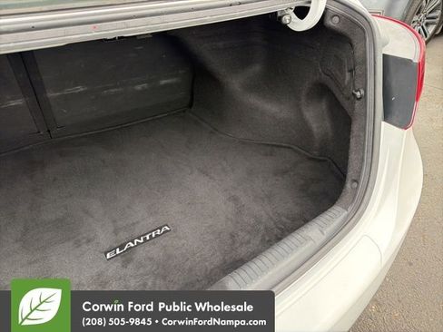 Used 2013 Hyundai Elantra GLS w/ Preferred Pkg image 30