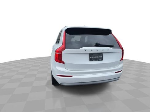 Used 2022 Volvo XC90 T5 Momentum w/ Climate Package AWD/4WD image 7