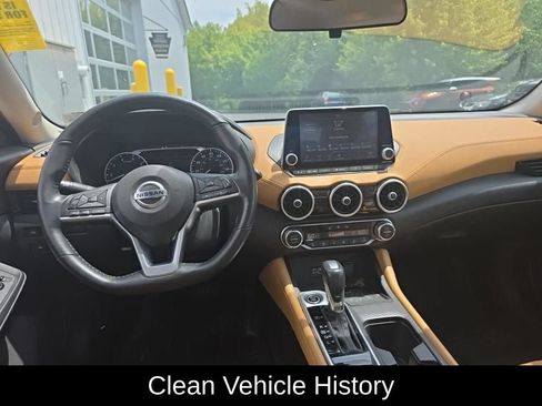 Used 2023 Nissan Sentra SV w/ SV Premium Package FWD image 4