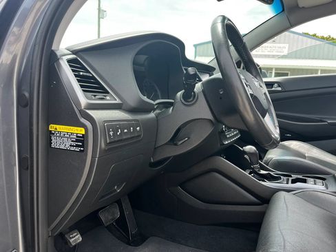 Used 2018 Hyundai Tucson Limited w/ Ultimate Package 02 FWD image 14