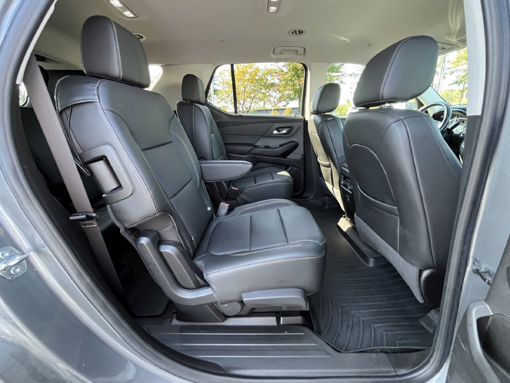 Used 2019 Chevrolet Traverse LT FWD image 30