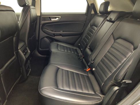 Used 2019 Ford Edge SEL w/ Equipment Group 201A FWD image 18