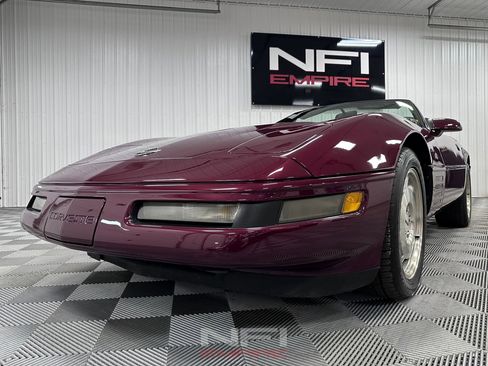 Used 1993 Chevrolet Corvette Convertible 2D image 22