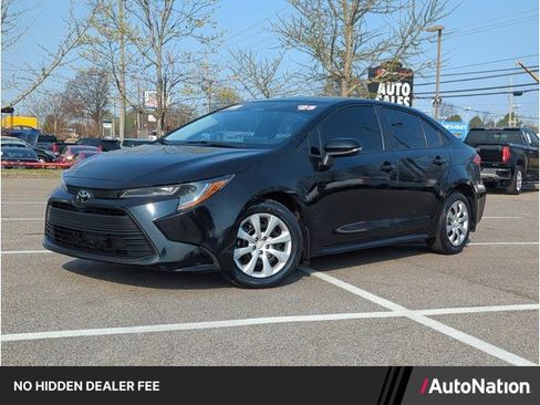 Used 2025 Toyota Corolla LE FWD image 1