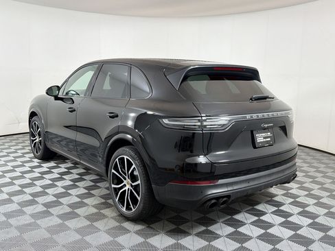 Used 2023 Porsche Cayenne Platinum Edition AWD/4WD image 3
