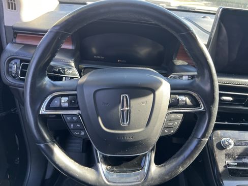 Certified 2022 Lincoln Nautilus Reserve w/ Equipment Group 201A image 21