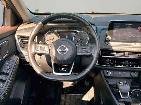 Used 2021 Nissan Rogue SV AWD/4WD image 8