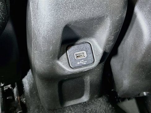 Used 2023 Jeep Renegade Trailhawk AWD/4WD image 32
