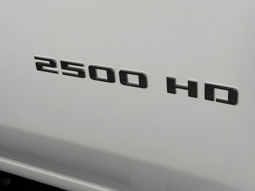 Used 2026 Chevrolet Silverado 2500 LT AWD/4WD image 41