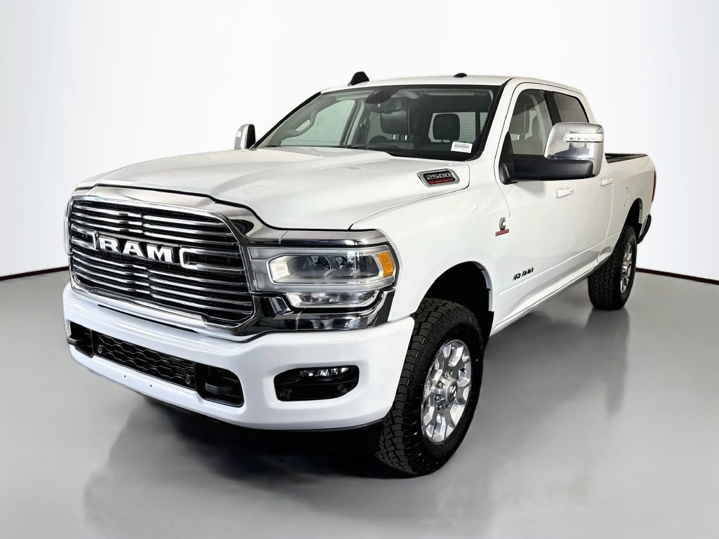 Used 2024 RAM 2500 Laramie AWD/4WD image 4