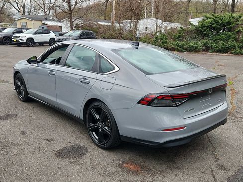 Used 2024 Honda Accord Sport image 4