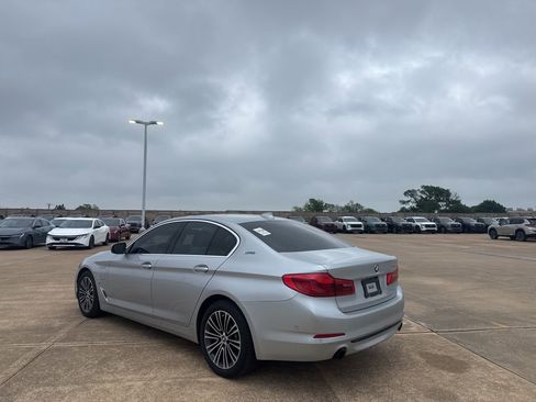 Used 2019 BMW 530e w/ Premium Package RWD image 15