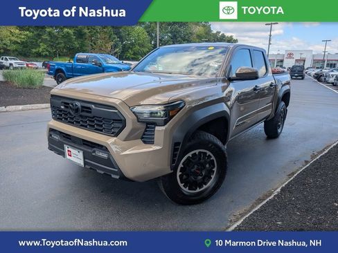 Used 2026 Toyota Tacoma TRD Off-Road w/ TRD Off Road Upgrade Package AWD/4WD image 1