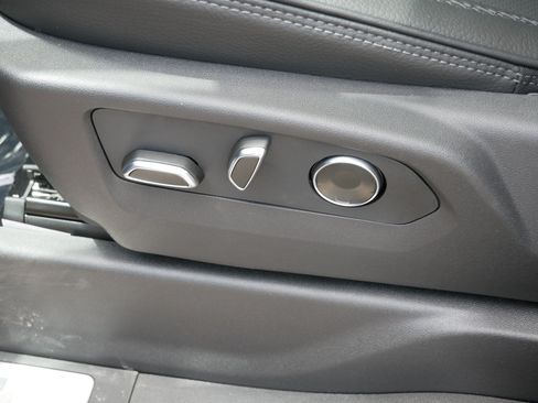 New 2026 GMC Sierra 1500 Denali AWD/4WD image 17
