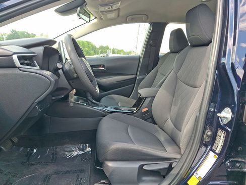 Used 2020 Toyota Corolla LE FWD image 12
