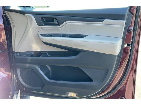 Used 2018 Honda Odyssey EX-L image 23
