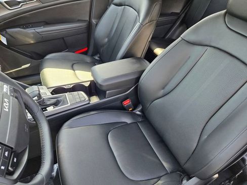 New 2026 Kia Sportage EX FWD image 17
