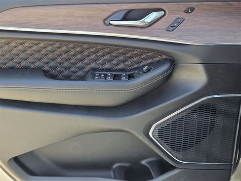 New 2025 Jeep Grand Cherokee L Summit w/ Obsidian Package image 24