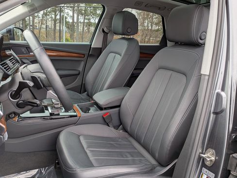 Used 2023 Audi Q5 2.0T Premium Plus w/ Premium Plus Package image 18