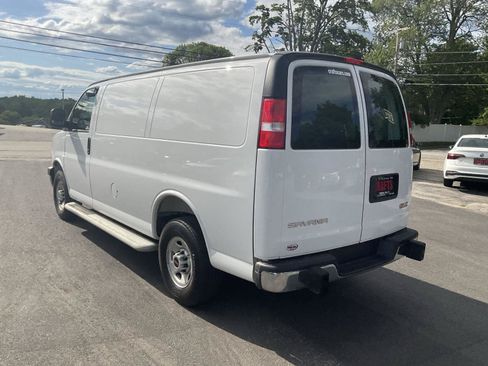 Used 2025 GMC Savana 2500 w/ Driver Convenience Package RWD image 3