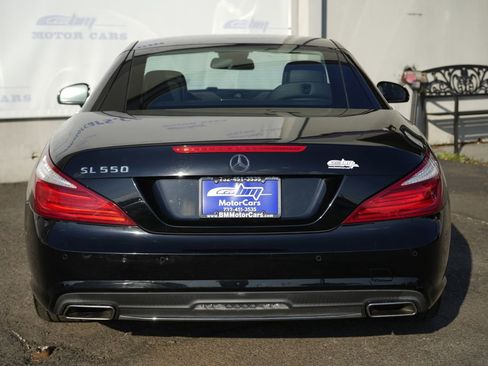 Used 2014 Mercedes-Benz SL 550 image 3