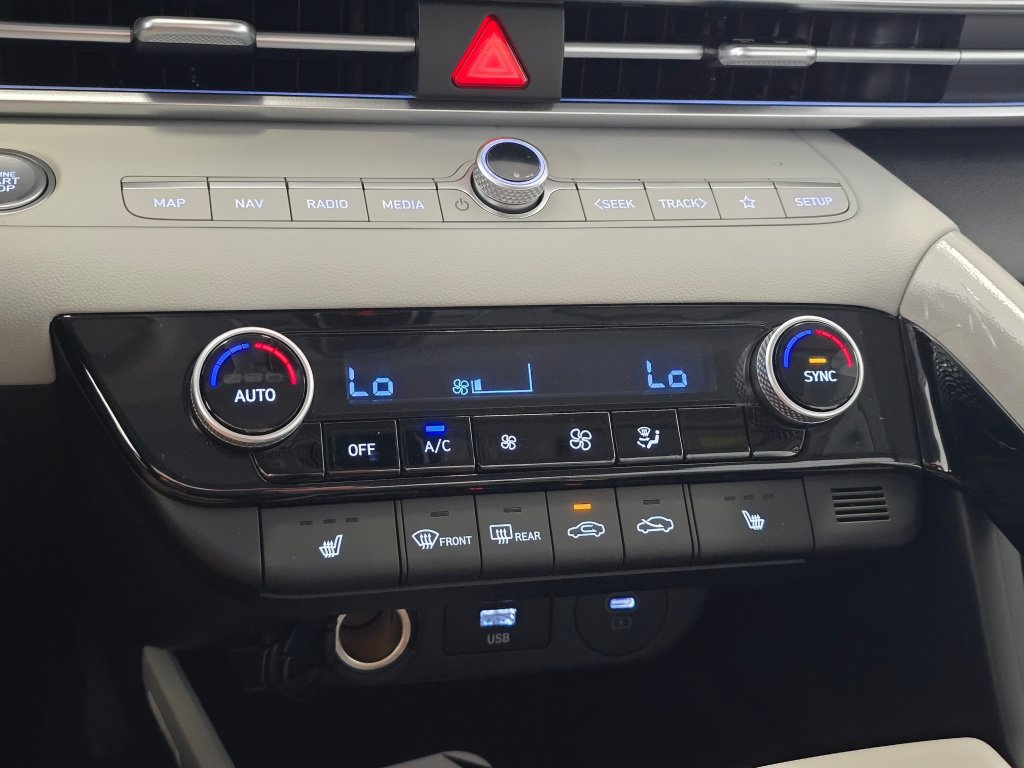 New 2026 Hyundai Elantra Limited FWD image 27