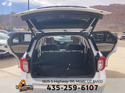 Used 2021 Ford Explorer Limited w/ Equipment Group 301A image 18