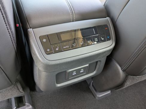 New 2026 Nissan Pathfinder SL w/ SL Premium Package FWD image 27