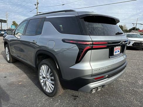 New 2026 Chevrolet Traverse LT w/ Driver Confidence Package image 7