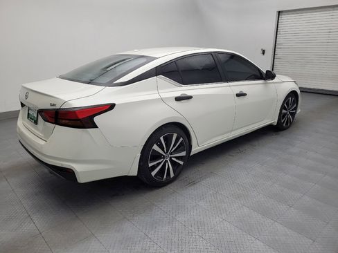 Used 2020 Nissan Altima 2.5 SR w/ Premium Package FWD image 10