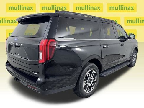 Certified 2025 Ford Expedition Max Active image 4