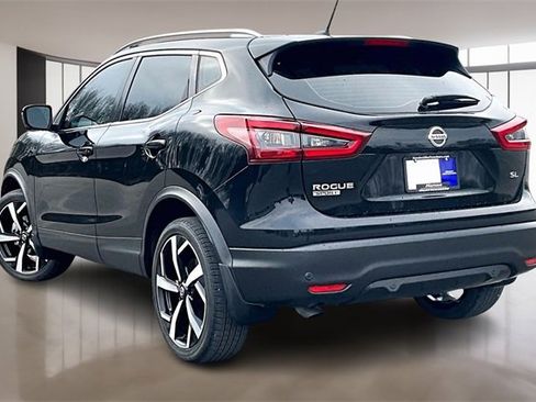 Used 2022 Nissan Rogue Sport SL w/ Premium Package image 4