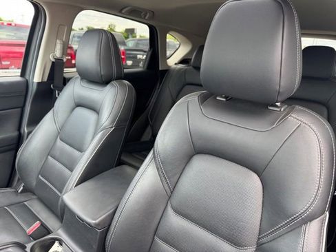 Used 2025 MAZDA CX-5 AWD 2.5 S w/ Preferred Package image 11