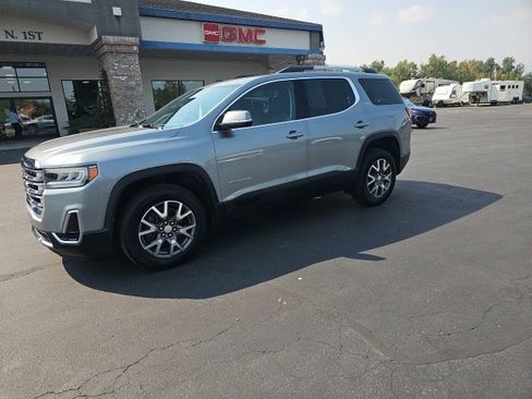 Used 2023 GMC Acadia SLE w/ Driver Convenience Package image 43