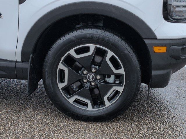 Certified 2023 Ford Bronco Sport Outer Banks w/ Tech Package AWD/4WD image 11