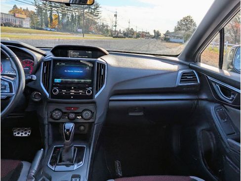 Used 2023 Subaru Impreza 2.0i Sport image 28