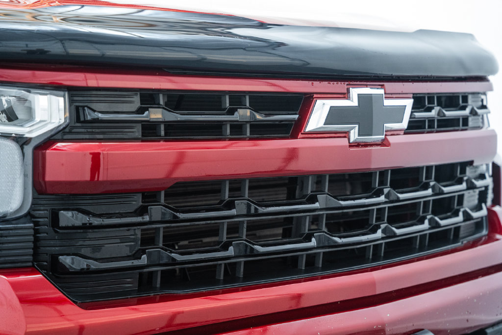 Used 2024 Chevrolet Silverado 1500 RST w/ LPO, Dark Essentials Package AWD/4WD image 13
