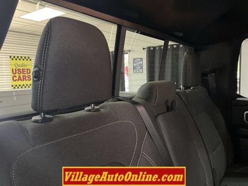 Used 2020 RAM 1500 Big Horn AWD/4WD image 33