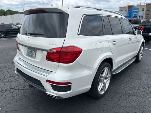 Used 2014 Mercedes-Benz GL 550 4MATIC image 5