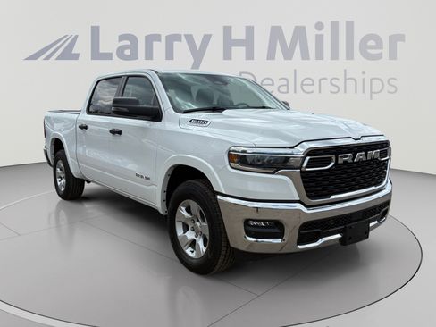 Used 2026 RAM 1500 Big Horn AWD/4WD image 7