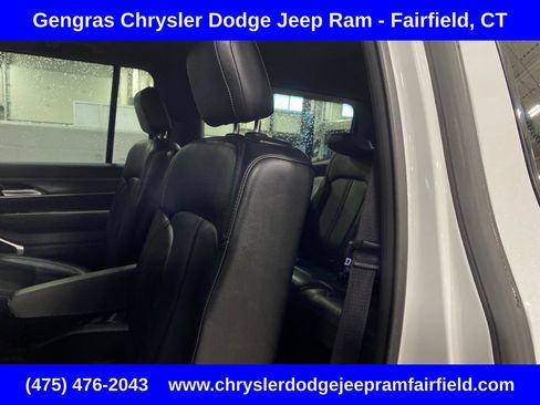 Certified 2024 Jeep Wagoneer Series III AWD/4WD image 26