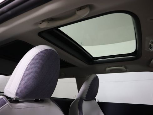 Certified 2025 MINI Cooper S image 18