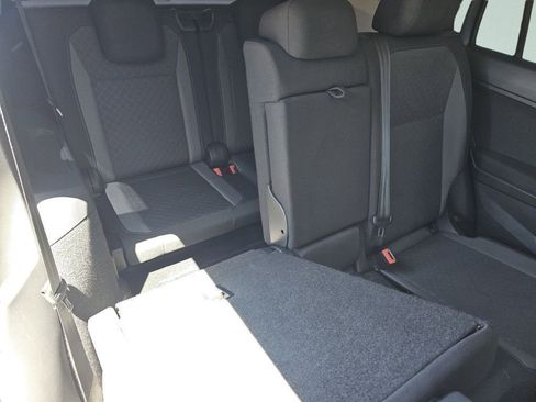 Used 2019 Volkswagen Tiguan S w/ 3rd Row Seat Package AWD/4WD image 25