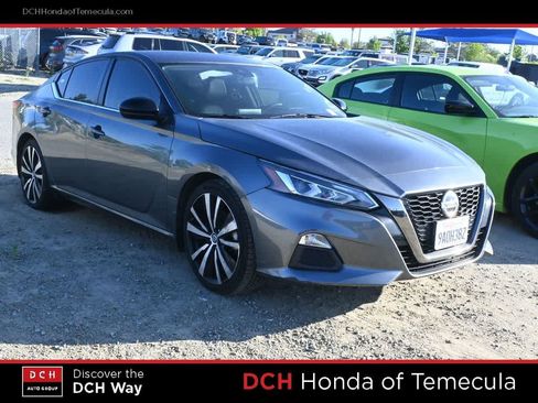 Used 2022 Nissan Altima 2.5 SR image 3