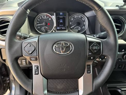Used 2022 Toyota Tacoma Limited w/ Nightshade Package AWD/4WD image 13