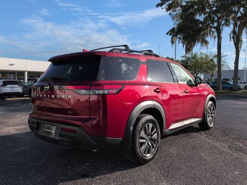 Certified 2023 Nissan Pathfinder SV FWD image 4