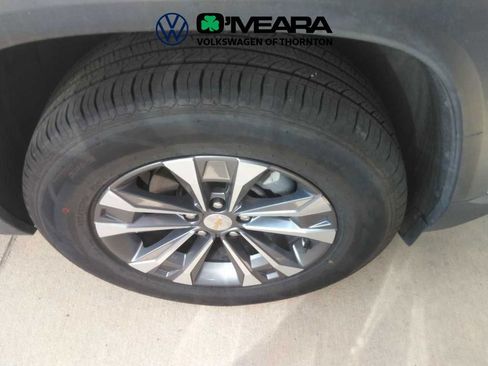 Used 2025 Chevrolet Equinox LT w/ Convenience Package II AWD/4WD image 6