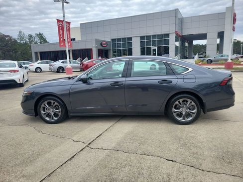Used 2024 Honda Accord EX image 2