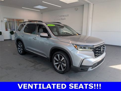 Used 2023 Honda Pilot Elite image 2