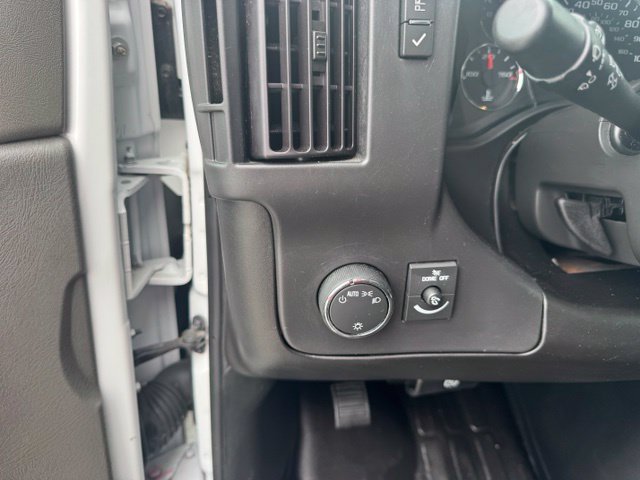 Used 2024 Chevrolet Express 2500 w/ Driver Convenience Package RWD image 12